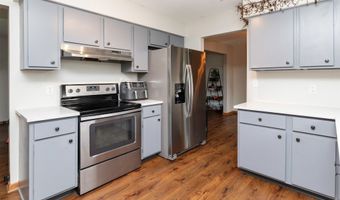 1101 SE Innsbruck Dr, Ankeny, IA 50021