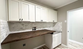 61170 Chuckanut Dr, Bend, OR 97702