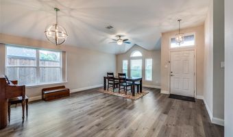 5044 Lakeshore Blvd, The Colony, TX 75056