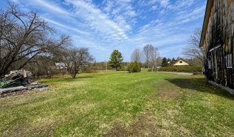 11 N Ridge Rd, Burke, VT 05871