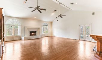 1712 Charity St, Abbeville, LA 70510