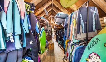 442 Dodge St, Block Island, RI 02807