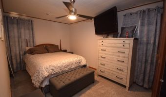 1005 6th St, Britton, SD 57430