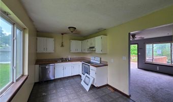 1421 S 6th St, Atchison, KS 66002
