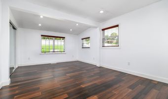3 Henso Dr, Danbury, CT 06811