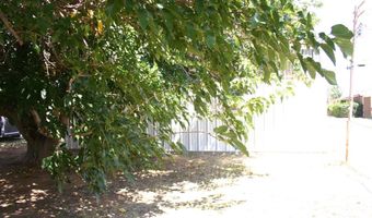 107 SW 7th St, Andrews, TX 79714