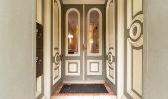 512 CATHEDRAL St 3, Baltimore, MD 21201