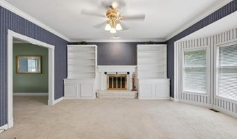 477 Redwood Forest Dr, Ballwin, MO 63021