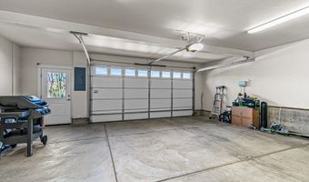 969 Camelot Dr, Ashland, OR 97520