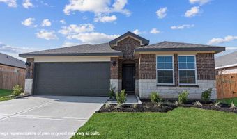 518 Robin St, Angleton, TX 77515