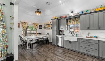 4206 Parkridge Dr, Benton, LA 71006