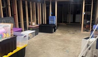 6 Eldorado Dr, Johnston, RI 02919