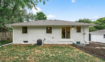 729 40th Ln, Anoka, MN 55303