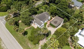 145 Bay Ave, Apalachicola, FL 32320