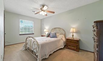 7220 Tucker Dr, Weatherford, TX 76085