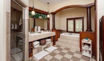605 Oakwood Pl, Polk City, IA 50226