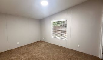402 E College Ave, Alvarado, TX 76009
