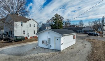 104 S WESTERN Ave, Abingdon, IL 61410
