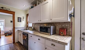 454 Court St, Auburn, ME 04210
