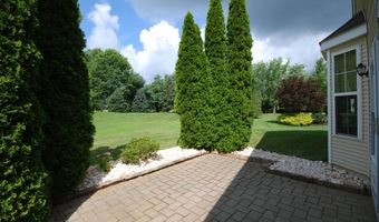 66 Minuteman Cir, Allentown, NJ 08501