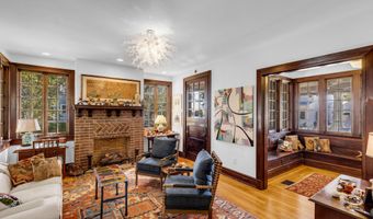 119 Washington St, Bay St. Louis, MS 39520