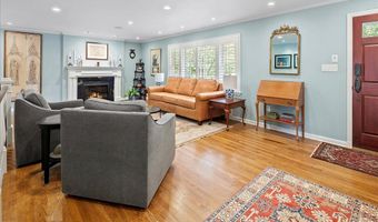 4429 NEPTUNE Dr, Alexandria, VA 22309