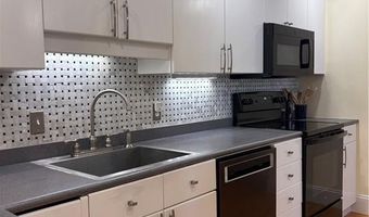 2 School St 403, Lincoln, RI 02802