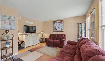 8 Avalon Ave, Barnegat, NJ 08005