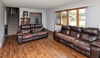 1101 SE Innsbruck Dr, Ankeny, IA 50021