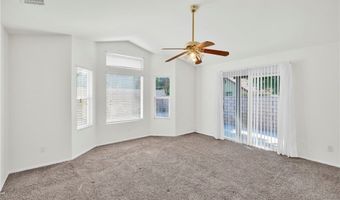 11246 Pleasant Hills Dr, Apple Valley, CA 92308