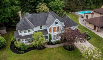 203 Randwood Dr, Amherst, NY 14068