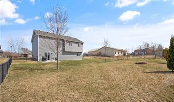 904 Palm Cir, Annandale, MN 55302