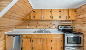 57 Oxford St, Augusta, ME 04330