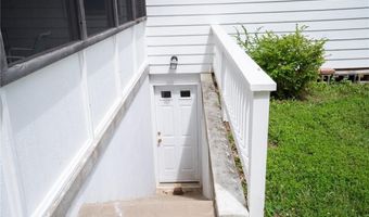 315 E High St, Baldwin City, KS 66006