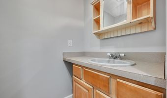 15 Indian Hill Rd, Canton, CT 06019