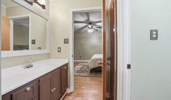 142 Kenmore Ave, Biloxi, MS 39531