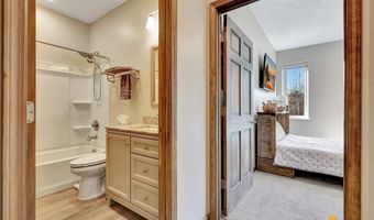 13790 W Airigin Dr, Big Lake, AK 99652