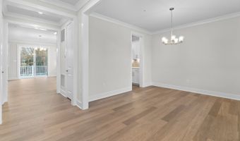 8281 Colling Manor Ct, Alexandria, VA 22308