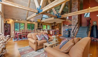 1160 Swan Horseshoe Dr, Bigfork, MT 59911