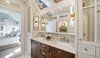 11005 Park Rd, Anchorage, KY 40223
