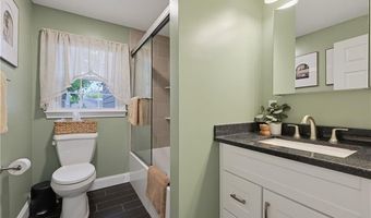 82 Leroy Dr, East Providence, RI 02915