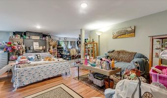 6680 Haasadahl Rd, Allentown, PA 18106