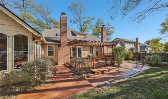 302 Fox Hollow Woods Dr, Ballwin, MO 63021