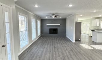 1000 CHEROKEE Trl, Anniston, AL 36206