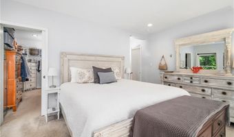 420 E Wallum Lake Rd, Burrillville, RI 02859