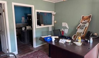 728 Greenwood St E, Abbeville, SC 29620