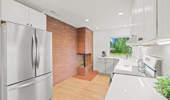 4512 SE GARRETT Cir, Milwaukie, OR 97222