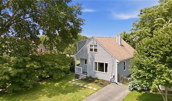 12 Ellen St, Bristol, RI 02809