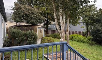 15923 BAY VIEW Dr, Brookings, OR 97415