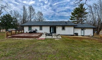 1705 Lakeview Dr, Ava, MO 65608